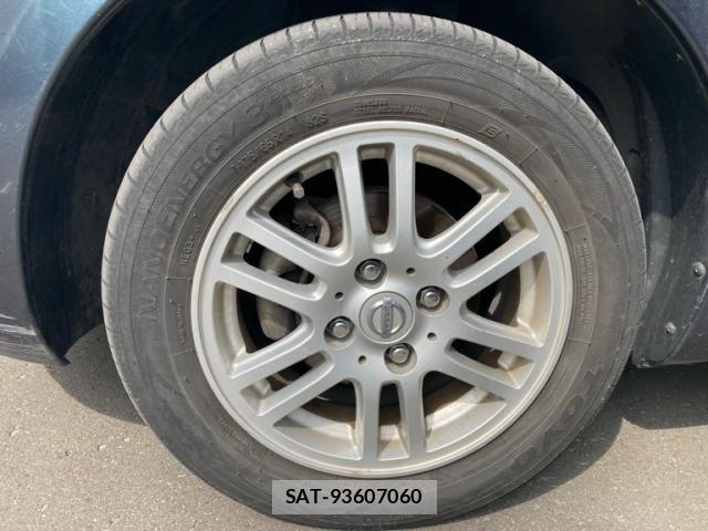 Nissan NOTE 2011-10 7222923-6