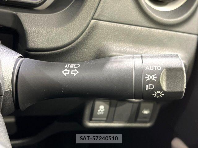 Nissan NOTE 2017-08 7222928-7