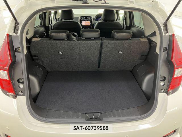 Nissan NOTE 2019-09 7329003-11