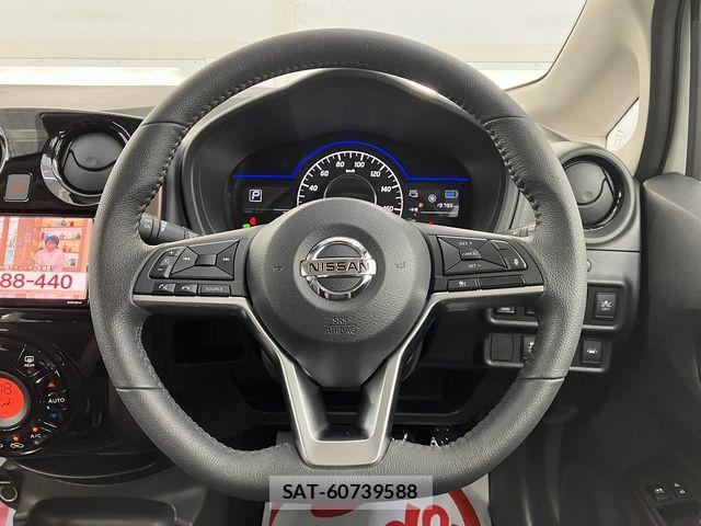 Nissan NOTE 2019-09 7329003-14