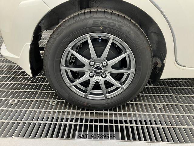 Nissan NOTE 2019-09 7329003-22