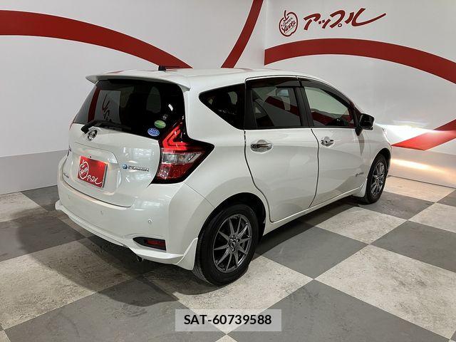 Nissan NOTE 2019-09 7329003-24