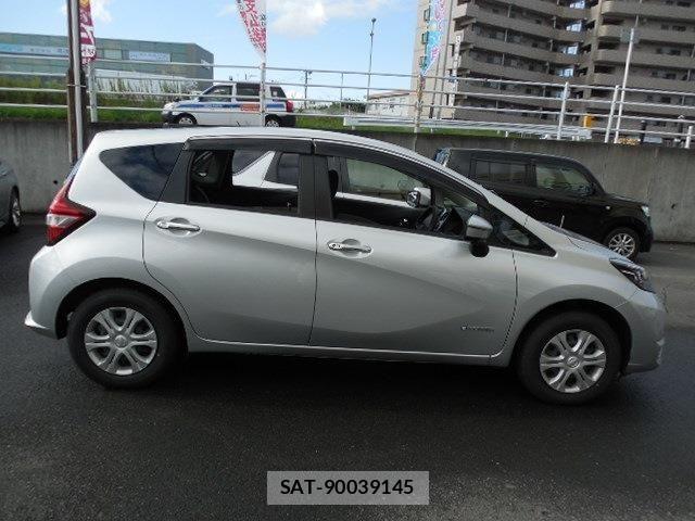Nissan NOTE 2020-10 7359102-4