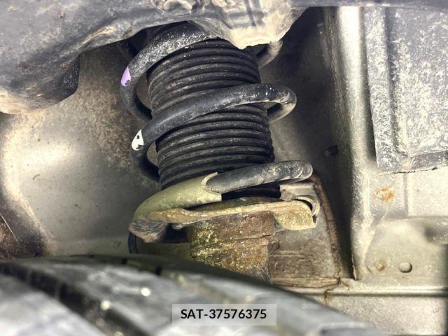 Nissan NOTE 2017-04 7359098-19