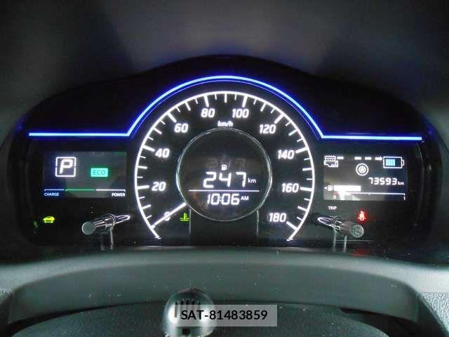 Nissan NOTE 2018-07 7456430-13