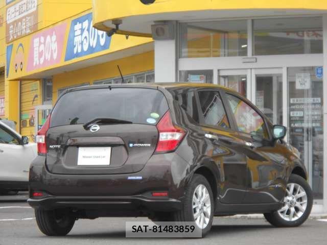 Nissan NOTE 2018-07 7456430-1