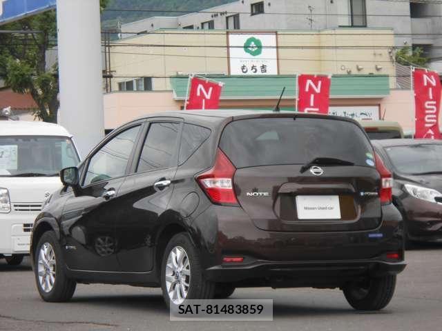 Nissan NOTE 2018-07 7456430-25