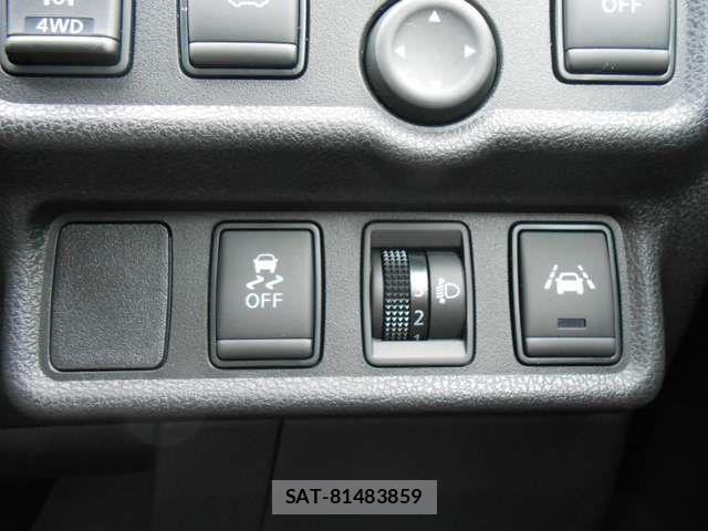 Nissan NOTE 2018-07 7456430-4