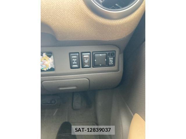 Nissan NOTE 2005-06 7456431-12