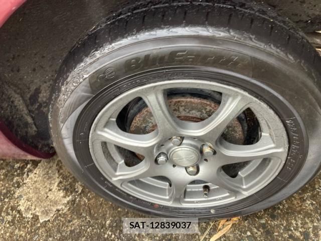 Nissan NOTE 2005-06 7456431-5