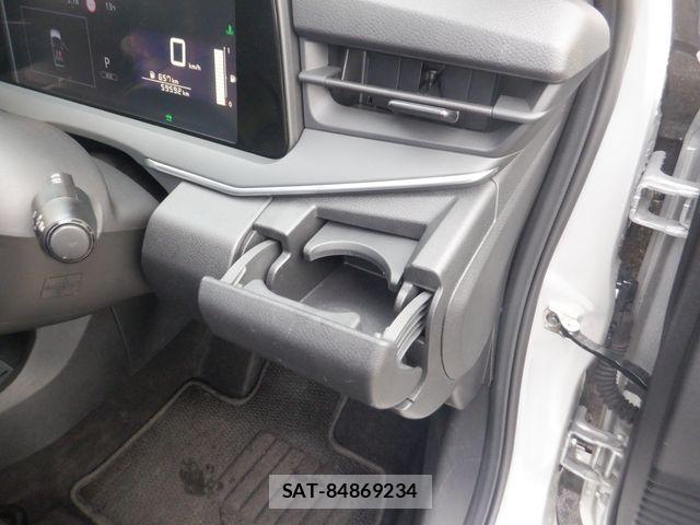 Nissan NOTE 2023-06 7501975-26