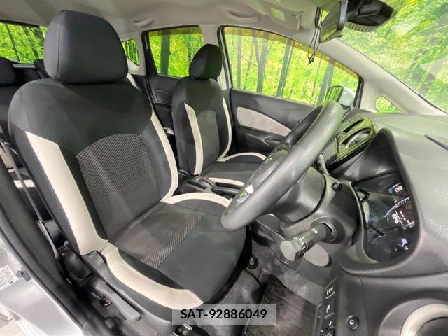Nissan NOTE 2019-03 7618866-6
