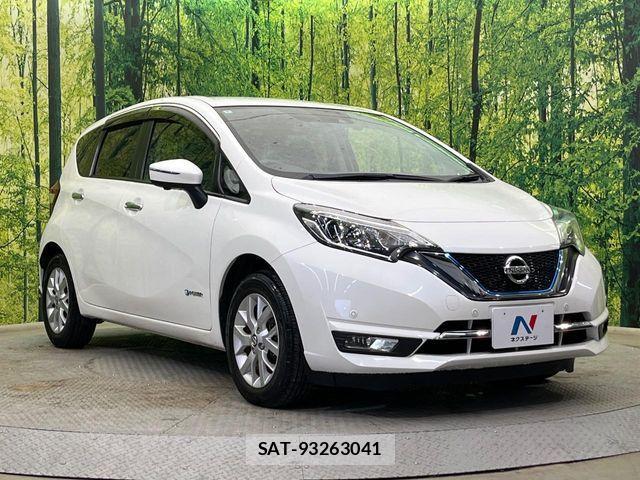 Nissan NOTE 2018-09 7618865-15
