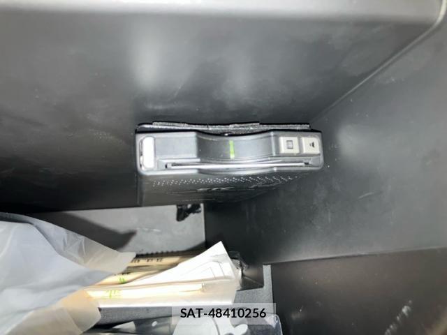 Nissan NOTE 2014-02 7618867-25