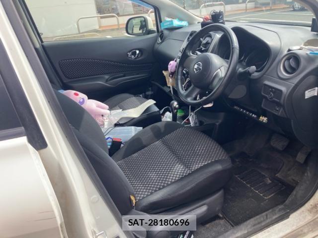 Nissan NOTE 2013-09 7726672-13