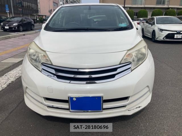 Nissan NOTE 2013-09 7726672-1