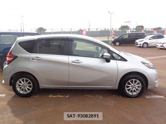 Nissan NOTE 2020-10 7726668-4