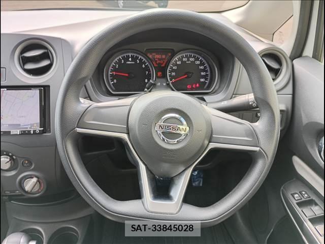 Nissan NOTE 2019-03 7726670-17