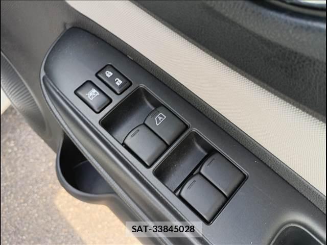Nissan NOTE 2019-03 7726670-28