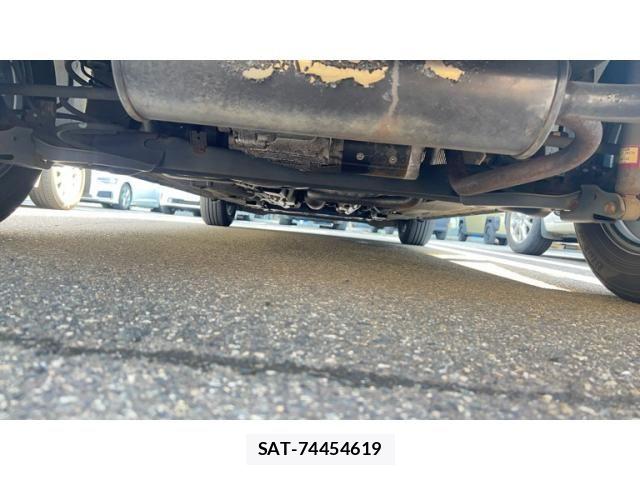 Nissan NOTE 2018-05 7878471-4