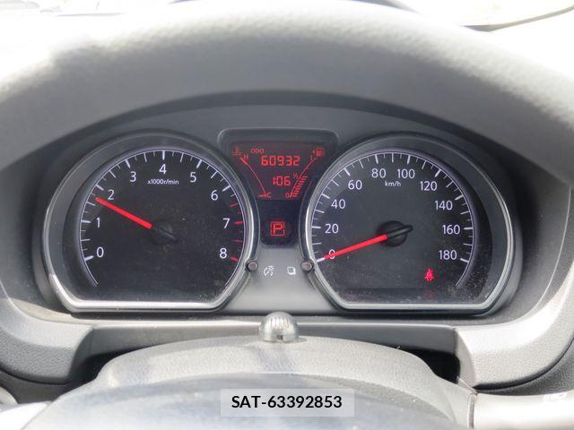 Nissan NOTE 2015-10 7903165-12
