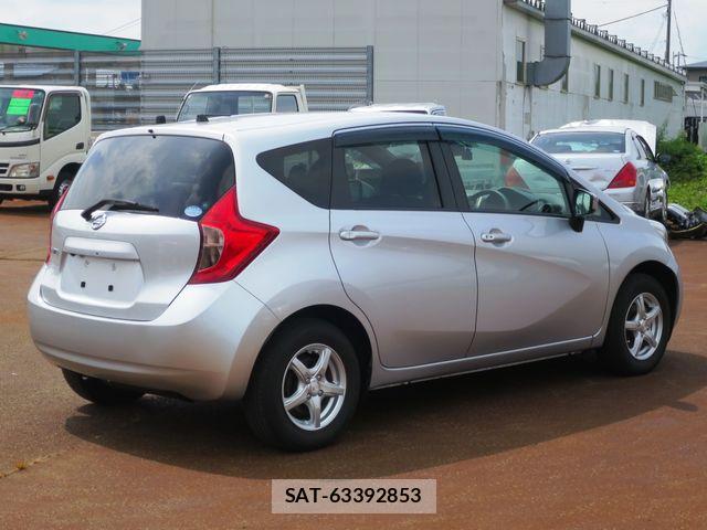 Nissan NOTE 2015-10 7903165-2