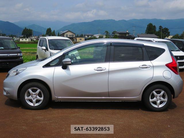 Nissan NOTE 2015-10 7903165-4