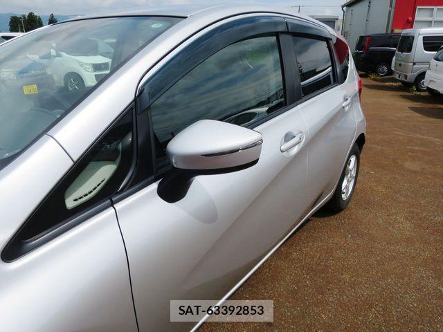 Nissan NOTE 2015-10 7903165-6