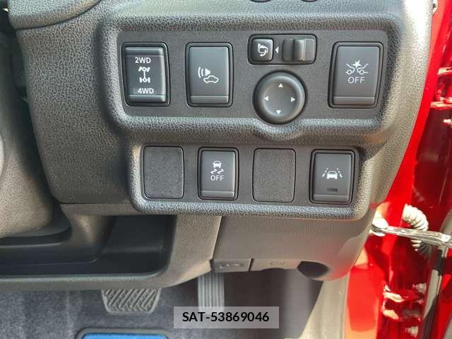 Nissan NOTE 2018-08 7963054-4