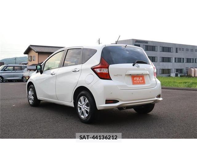 Nissan NOTE 2019-04 7963053-15