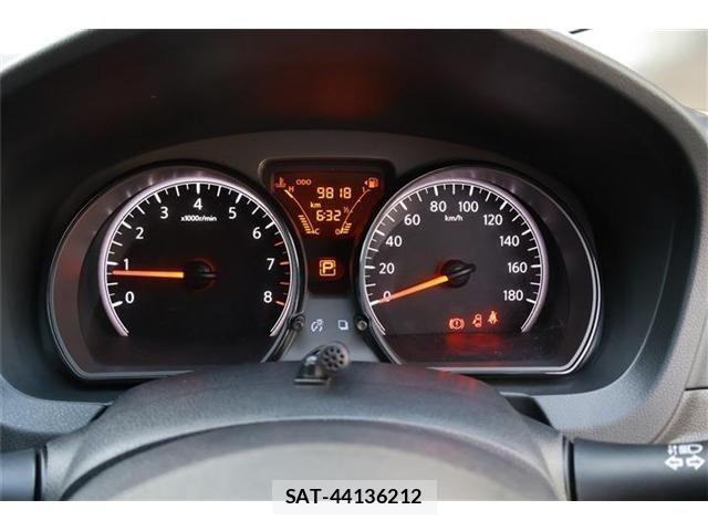Nissan NOTE 2019-04 7963053-18