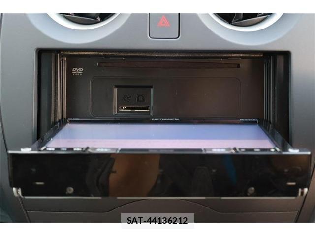 Nissan NOTE 2019-04 7963053-23