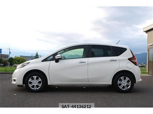 Nissan NOTE 2019-04 7963053-27