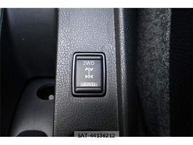Nissan NOTE 2019-04 7963053-5