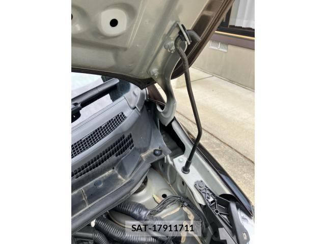 Nissan NOTE 2015-01 8037315-5