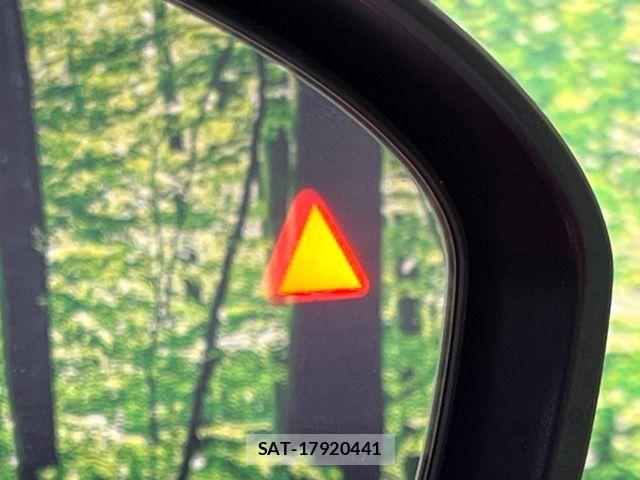 Nissan NOTE 2021-04 8037313-5