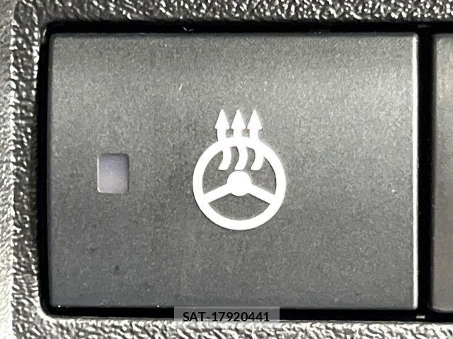 Nissan NOTE 2021-04 8037313-6