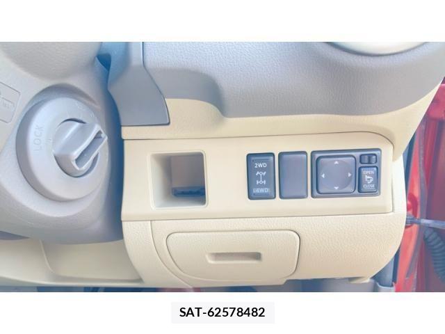 Nissan NOTE 2010-12 8037319-15