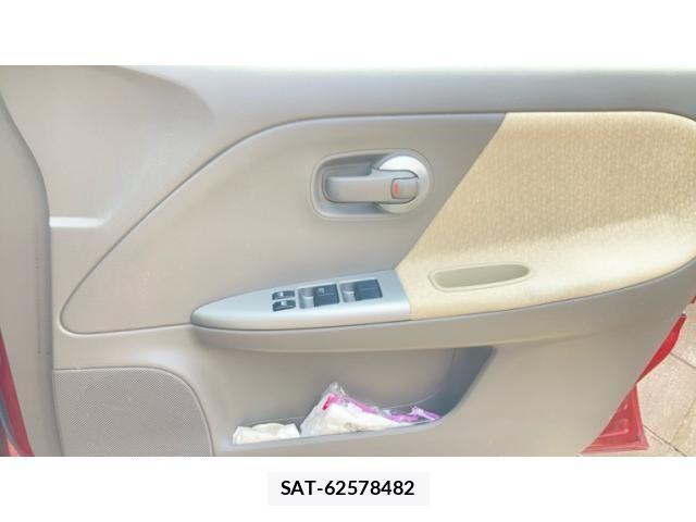 Nissan NOTE 2010-12 8037319-16