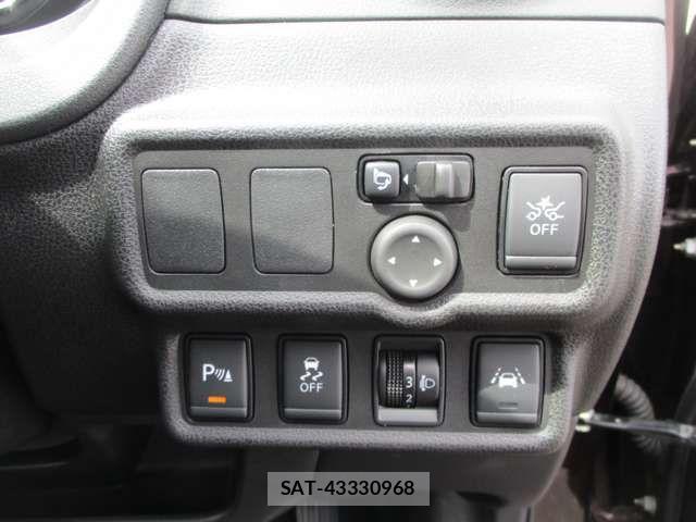 Nissan NOTE 2019-07 8100909-10