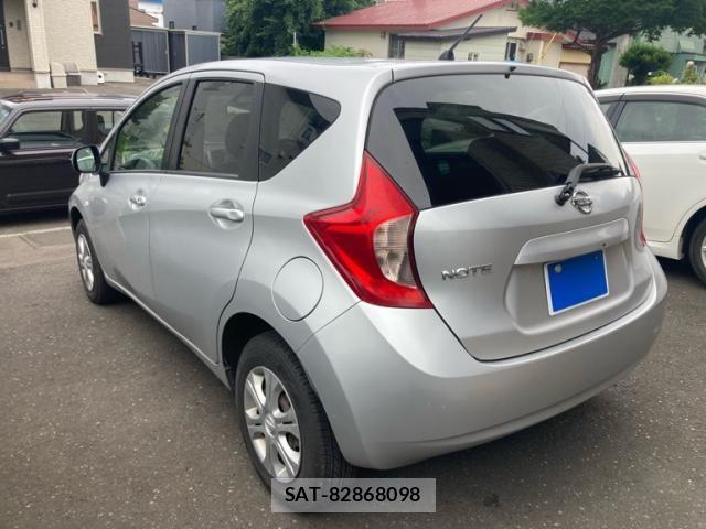 Nissan NOTE 2013-05 8100911-3
