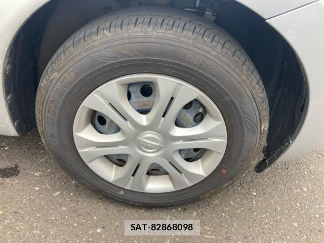 Nissan NOTE 2013-05 8100911-6