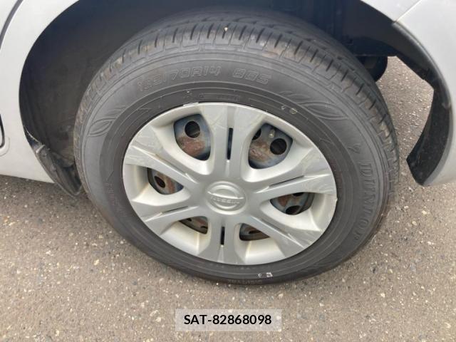 Nissan NOTE 2013-05 8100911-7