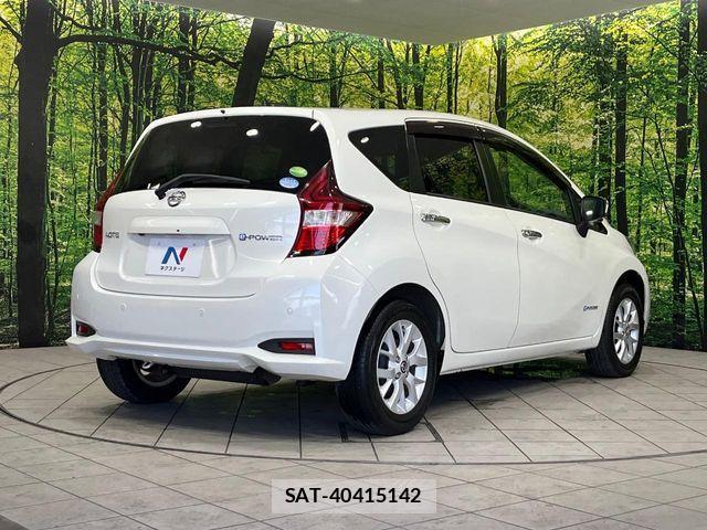 Nissan NOTE 2018-08 8131678-16
