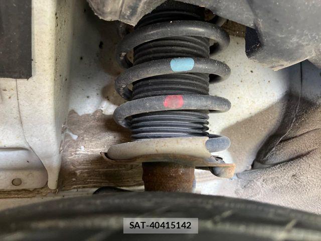 Nissan NOTE 2018-08 8131678-19