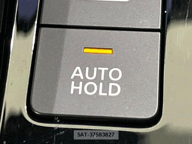 Nissan NOTE 2021-09 8146340-6