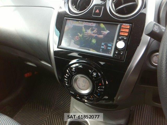 Nissan NOTE 2014-07 8158934-5