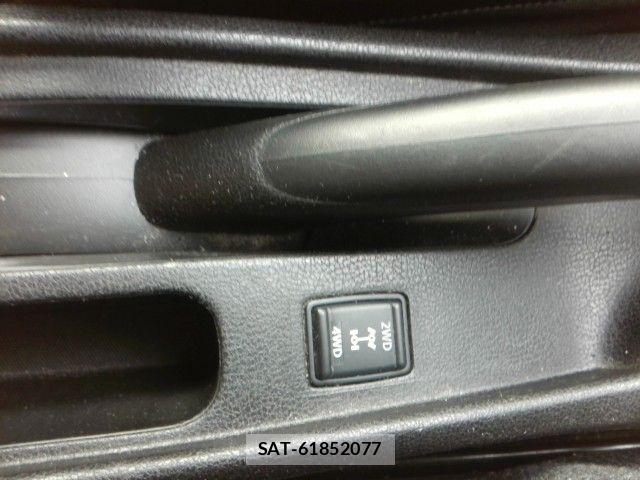 Nissan NOTE 2014-07 8158934-7