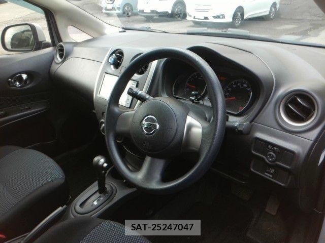 Nissan NOTE 2014-04 8158931-1