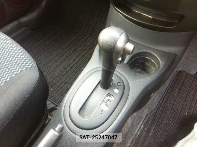Nissan NOTE 2014-04 8158931-5
